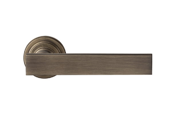 Ручки для дверей Ручка дверная Лукреция. Цвет Матовая бронза. Коллекция Лукреция. Картинка.