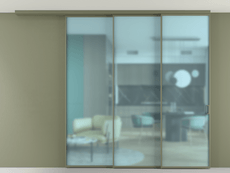 Перегородка Formato вдоль стены на потолок 3 створки с синхронным механизмом