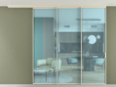 Перегородка Формато вдоль стены на потолок 3 створки с синхронным механизмом